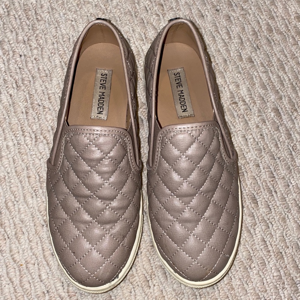Steve Madden slip ons